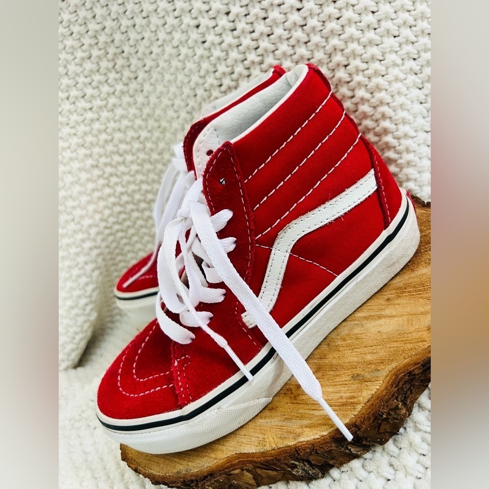 Vans Little Kids Sk8-Hi Shoe size 1 gentle use red color very good condition